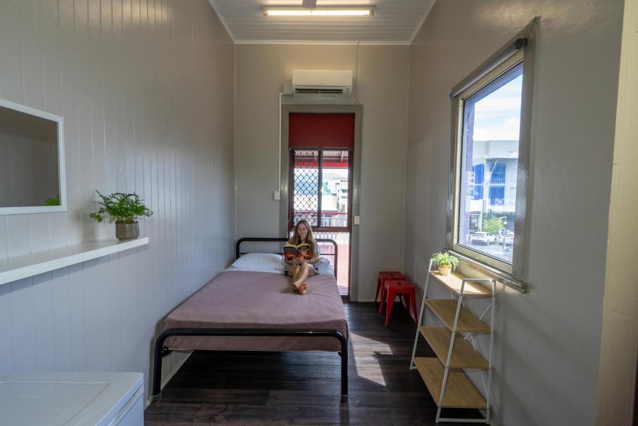 The Jack Backpackers Hostel Cairns Bagian luar foto