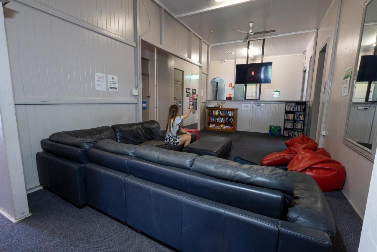 The Jack Backpackers Hostel Cairns Bagian luar foto