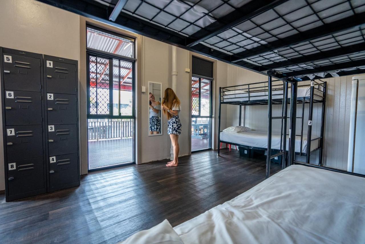 The Jack Backpackers Hostel Cairns Bagian luar foto