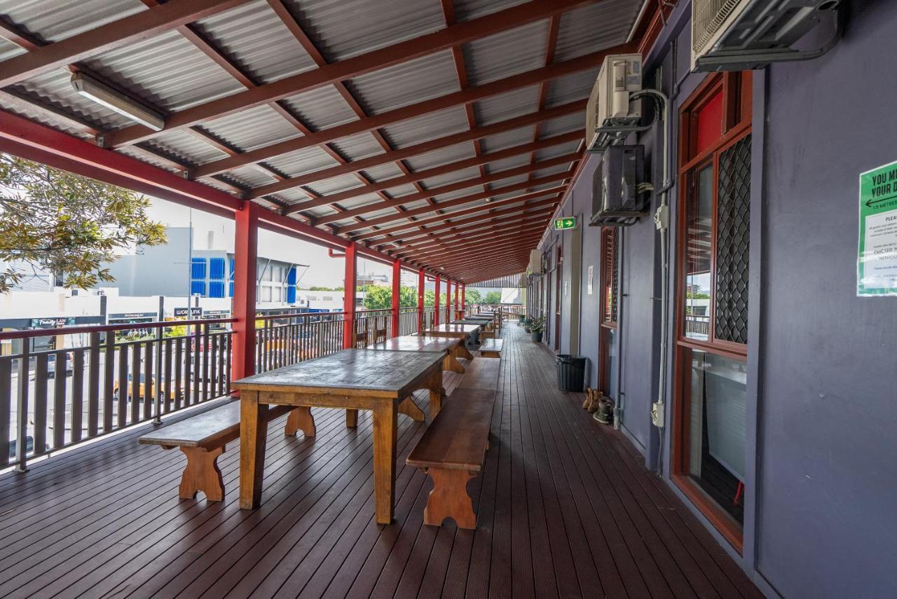 The Jack Backpackers Hostel Cairns Bagian luar foto