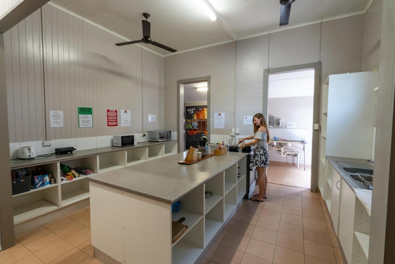 The Jack Backpackers Hostel Cairns Bagian luar foto