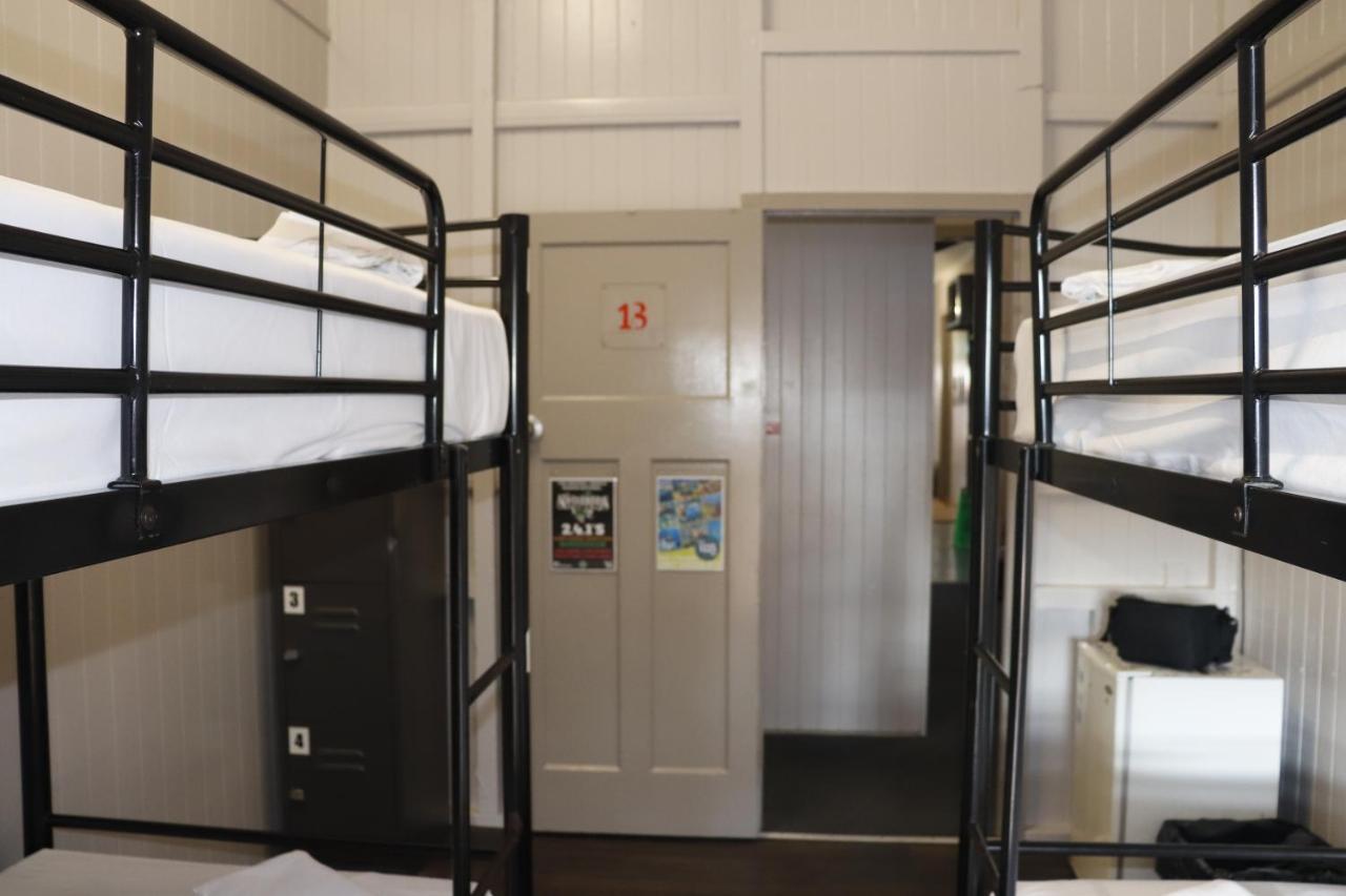 The Jack Backpackers Hostel Cairns Bagian luar foto