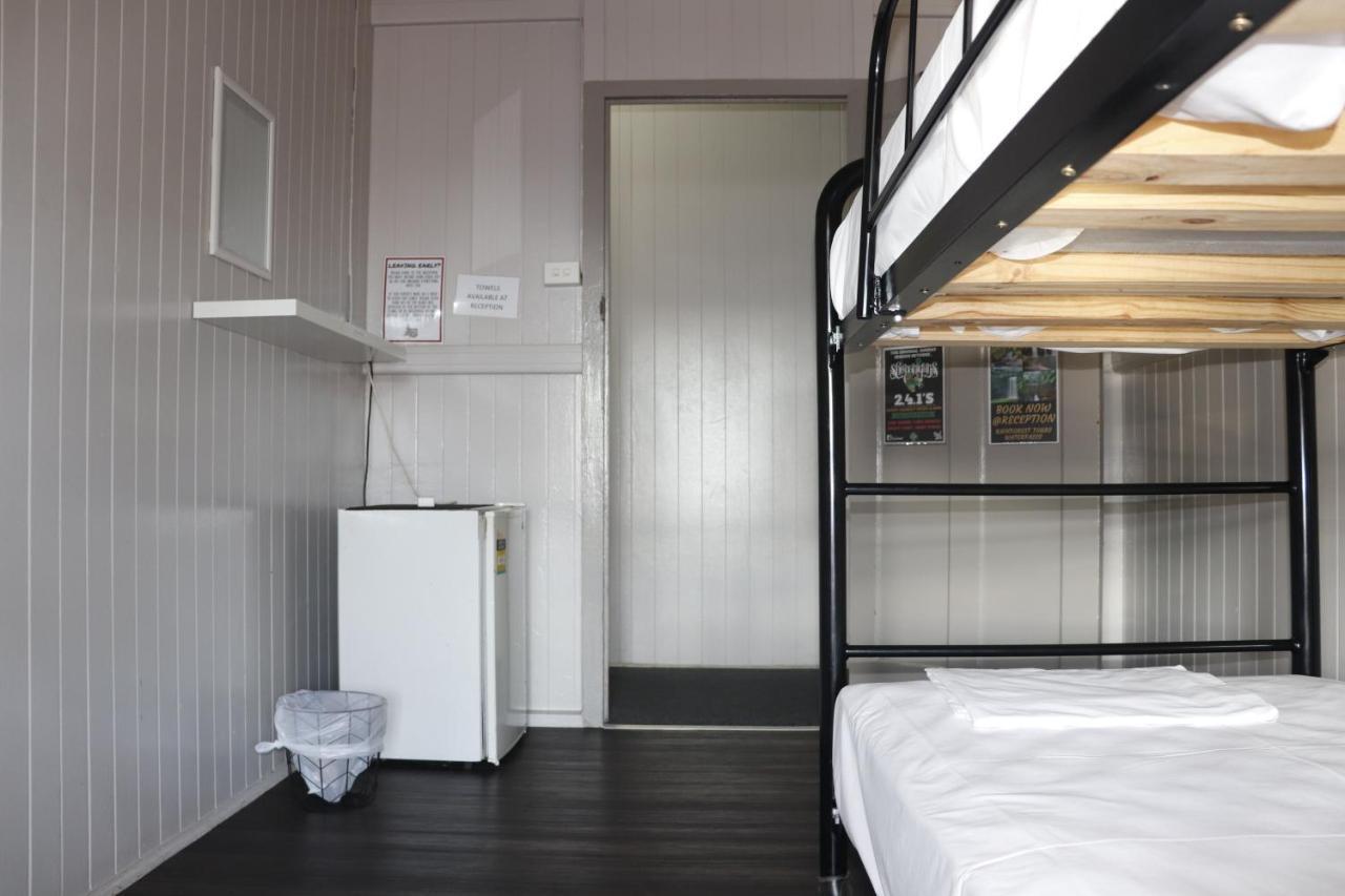 The Jack Backpackers Hostel Cairns Bagian luar foto