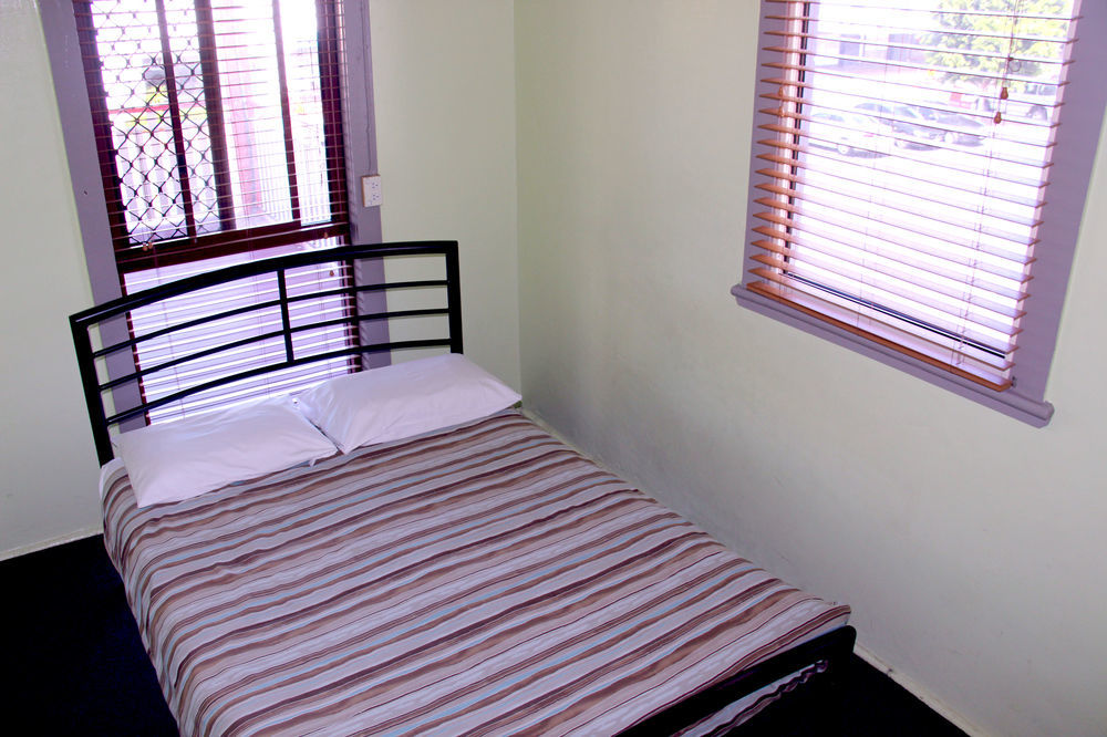 The Jack Backpackers Hostel Cairns Bagian luar foto