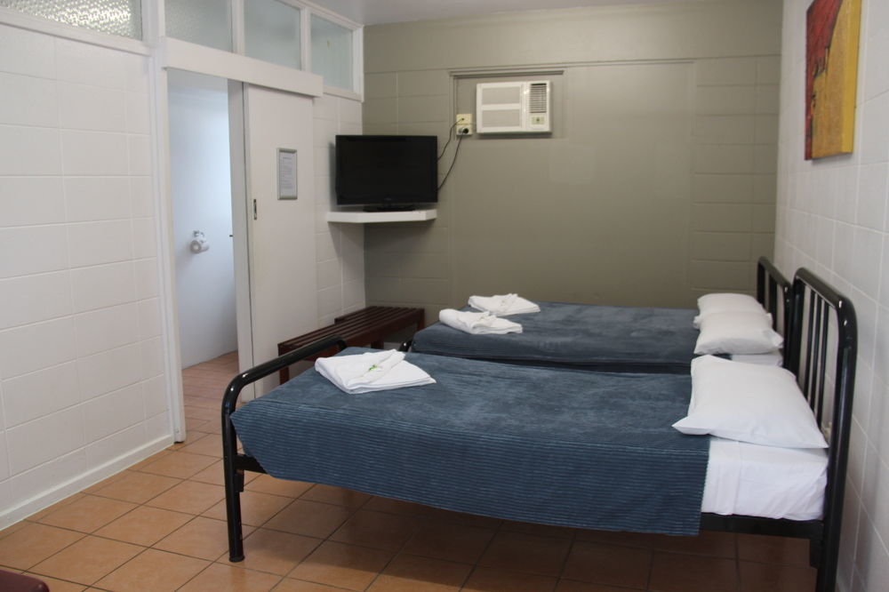 The Jack Backpackers Hostel Cairns Bagian luar foto