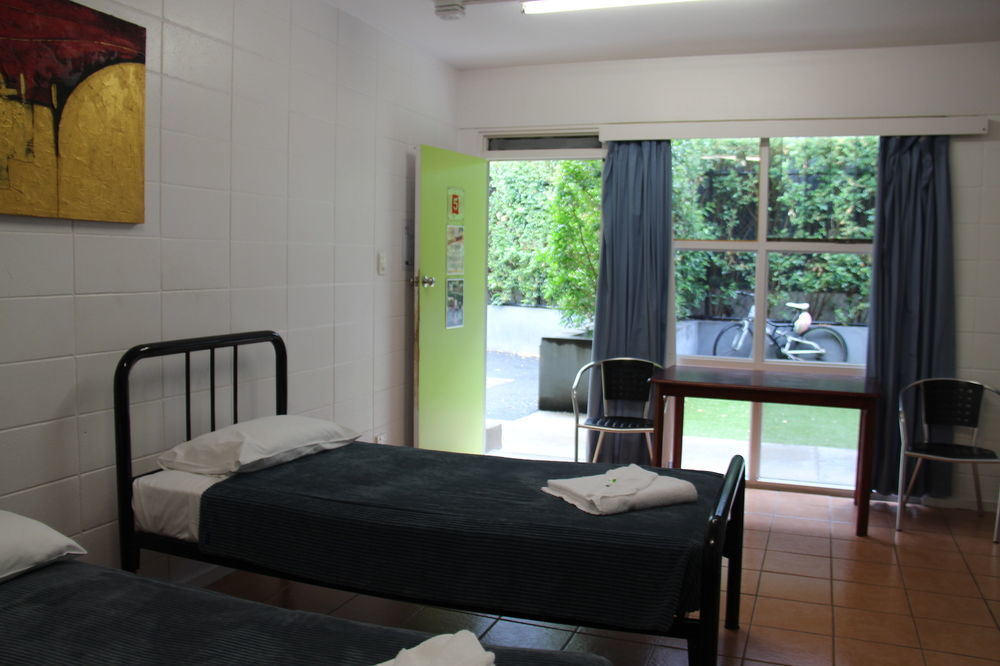 The Jack Backpackers Hostel Cairns Bagian luar foto