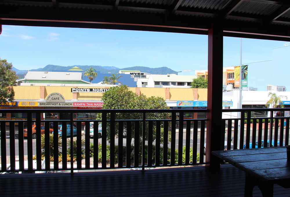 The Jack Backpackers Hostel Cairns Bagian luar foto