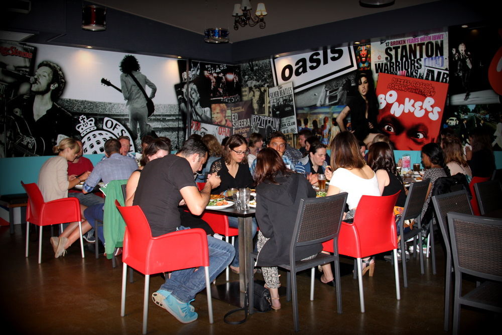 The Jack Backpackers Hostel Cairns Bagian luar foto