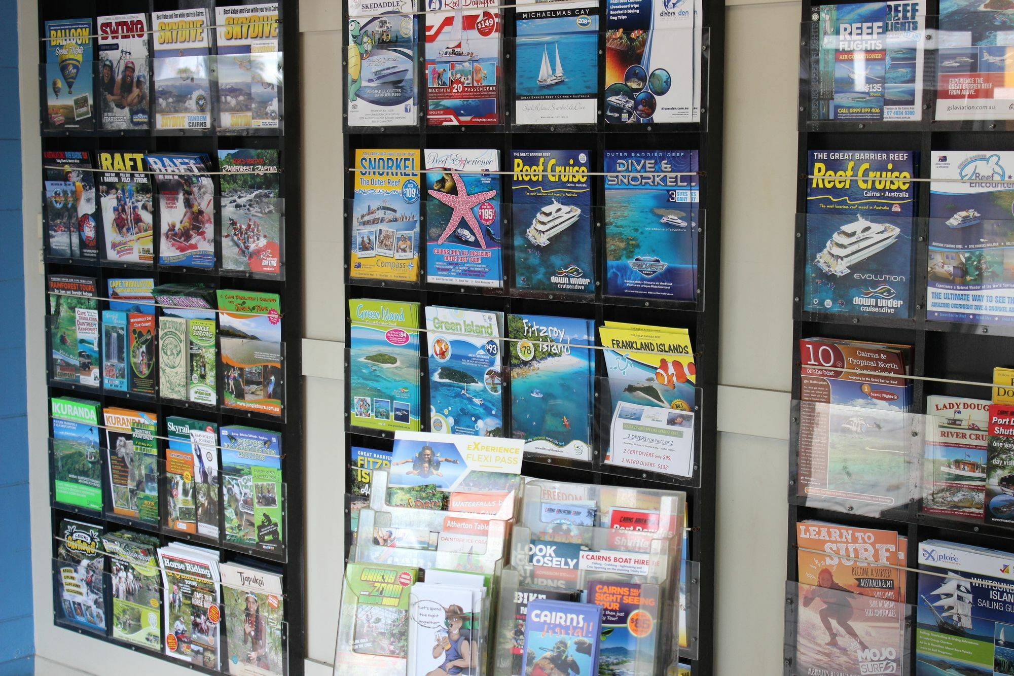 The Jack Backpackers Hostel Cairns Bagian luar foto