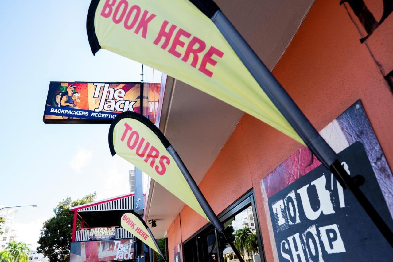 The Jack Backpackers Hostel Cairns Bagian luar foto